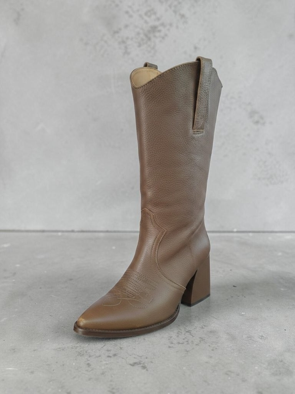 L'Intervalle Grained Leather Western Boots with 3.5" Geometric Heel – Size 40